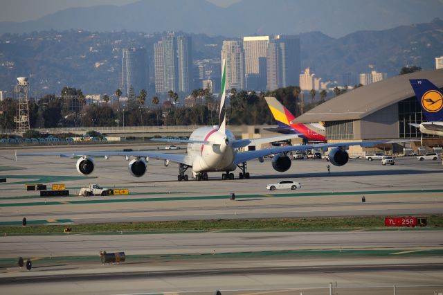 Airbus A380-800 (A6-EVD)