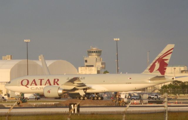 BOEING 777-200LR (A7-BFM) - Push back for departure