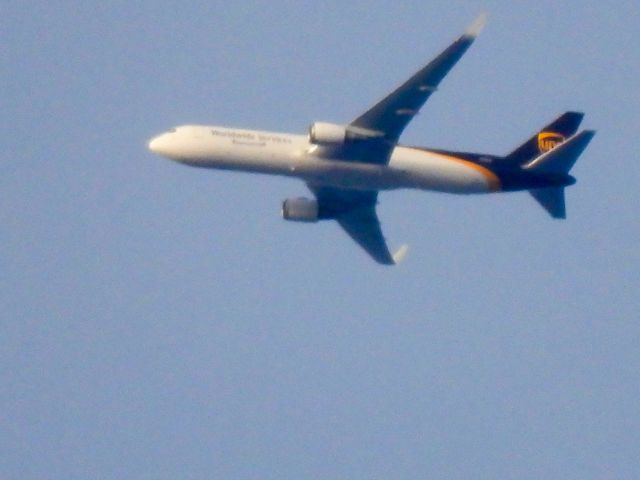 BOEING 767-300 (N326UP) - UPS2900br /SDF-LAXbr /11/26/2024