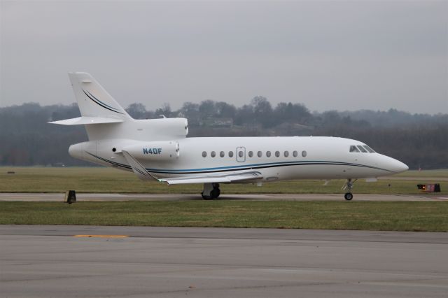 Dassault Falcon 900 (N4DF)