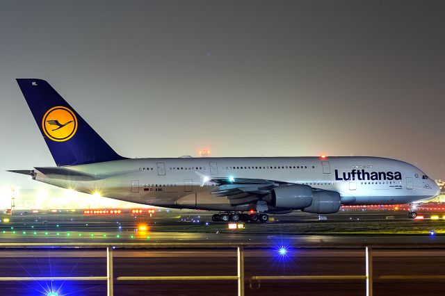 Airbus A380-800 (D-AIML)