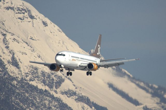 BOEING 737-300 (OY-JTE)