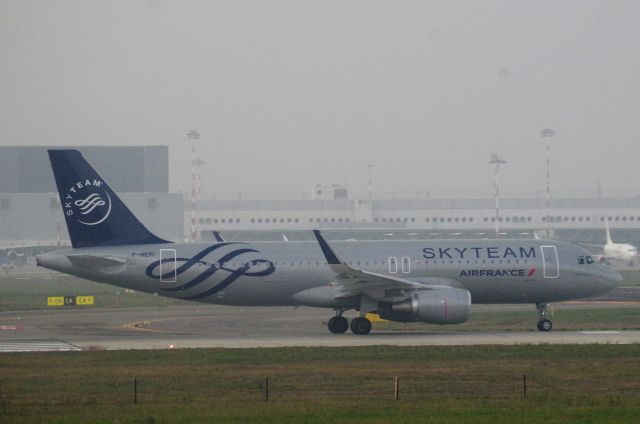 Airbus A320 (F-HPIE)