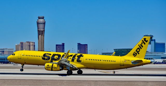 Airbus A321 (N660NK) - N660NK Spirit Airlines 2015 Airbus A321-231 - cn 6804 - Las Vegas - McCarran International Airport (LAS / KLAS)br /USA - Nevada May 26, 2017br /Photo: Tomás Del Coro 