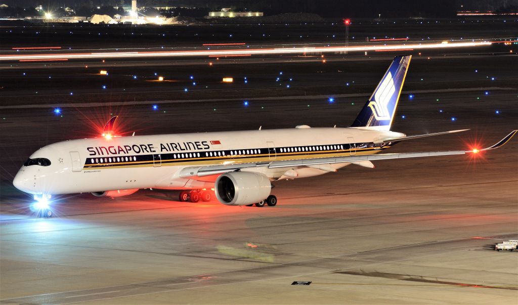 Airbus A350-900 (9V-SMI)