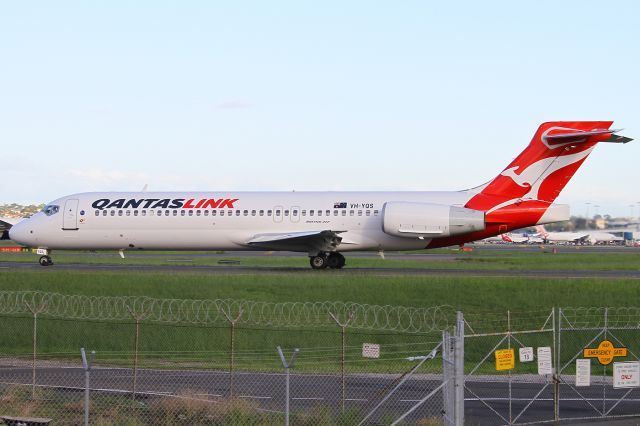 Boeing 717-200 (VH-YQS)