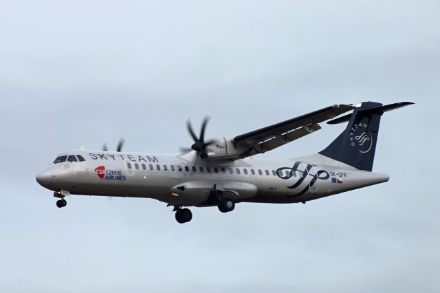 ATR ATR-72 (OK-GFR)