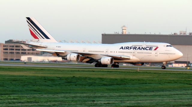 Boeing 747-400 (F-GISC)