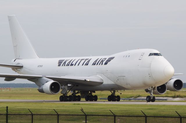 Boeing 747-200 —