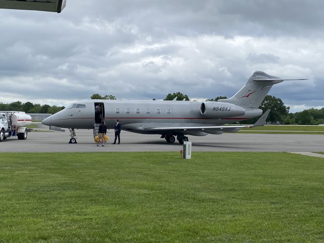 Bombardier Challenger 300 (N549XJ) - Date Taken: May 10, 2024