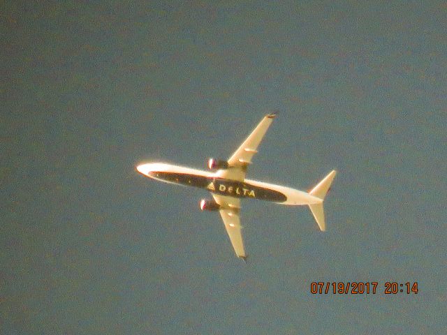 Boeing 737-900 (N869DN)