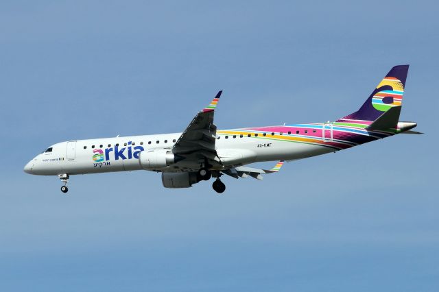 Embraer ERJ-190 (4X-EMF) - New livery for Arkia. Seconds before landing on runway 30.br /Picture date: Jan.21st, 2018.
