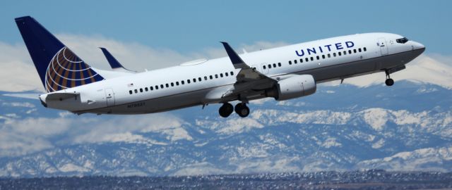 Boeing 737-800 (N79521) - Departing from 34L on 4-30-17 to Portland OR.