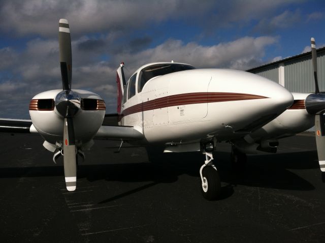 Piper Apache (N13803) - 1970 Piper Aztec D