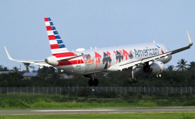 Airbus A321 (N162AA)
