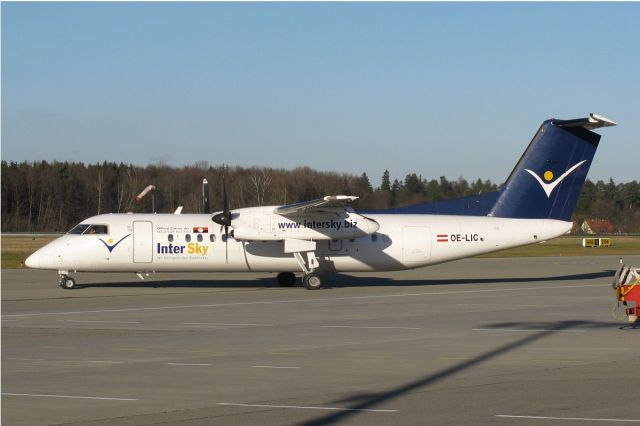 de Havilland Dash 8-300 (OE-LIC)