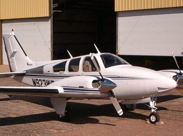 Beechcraft 55 Baron (N923WD)