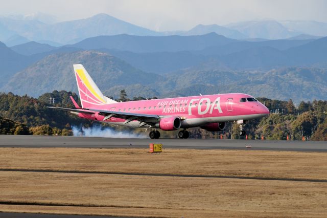 Embraer 170/175 (JA03FJ) - 2015/2/9