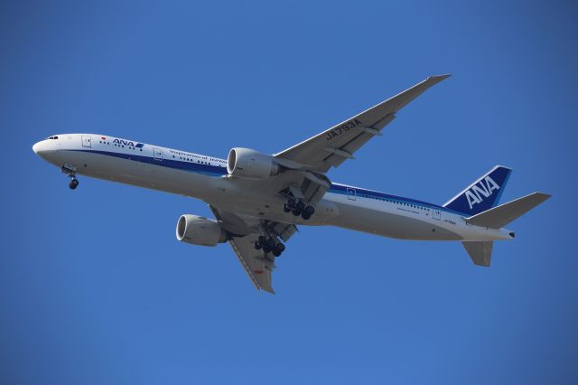 BOEING 777-300ER (JA793A)