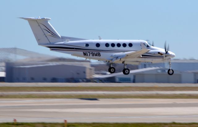 Beechcraft Super King Air 200 (N179WB)