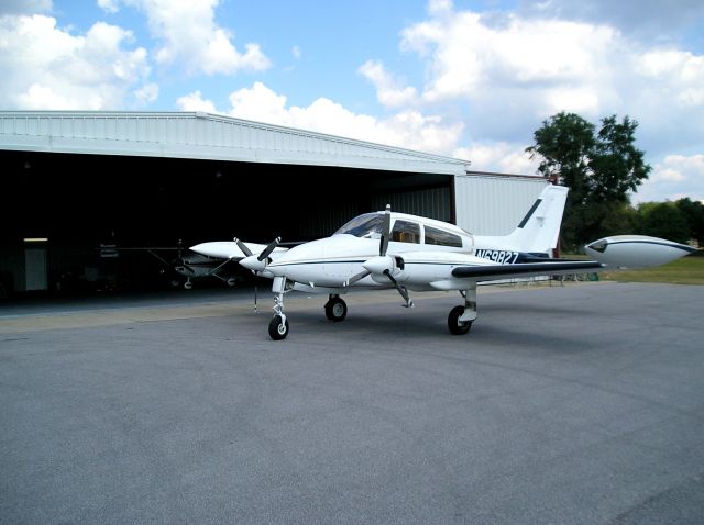 Cessna 310 (N69827) - 1974 Cessna 310Q