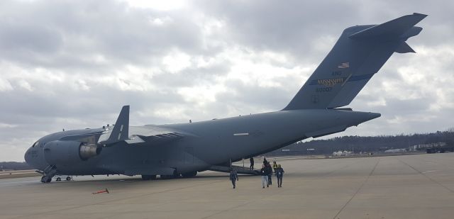 Boeing Globemaster III (60007) - Mississippi Air National Guard C17 aircraft at Little Rock airport, near the TacAir hangar as part of an NDMS Evacuation exercise.