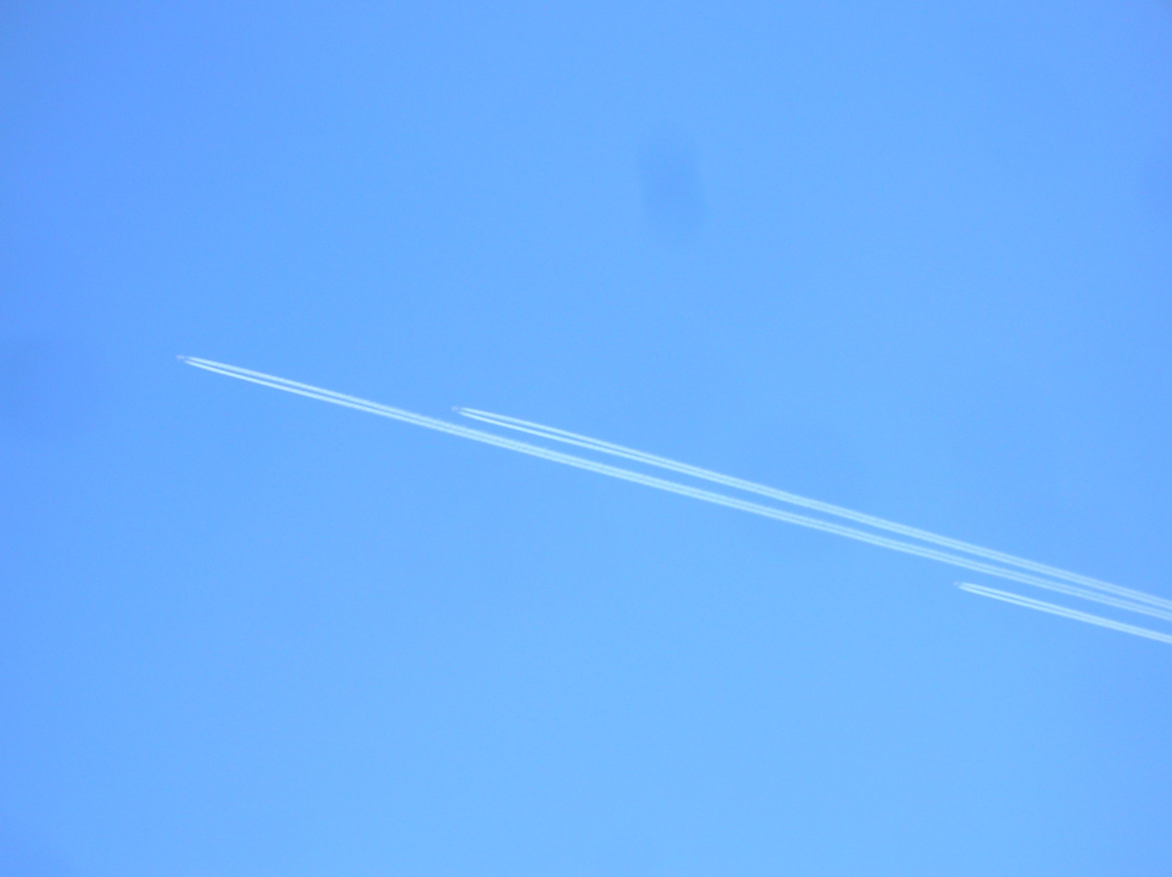 Boeing Globemaster III (C17) - Flight of three C-17s over Hill AFB, Utah. Heading for KTCM.