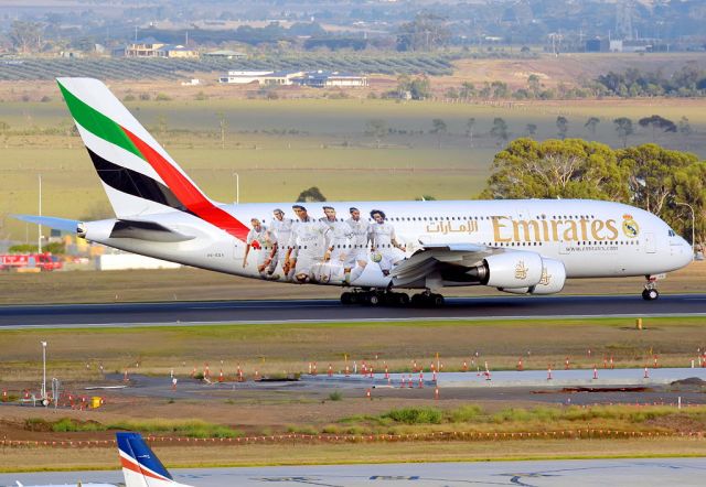 Airbus A380-800 (A6-EOA)