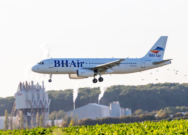 LZ-BHL — - BH Air landing at Humberside, UK taken from the side road just off the A18