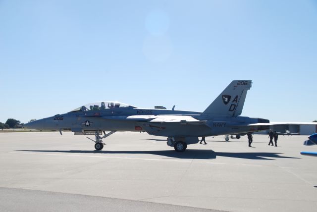 McDonnell Douglas FA-18 Hornet (16-6467)