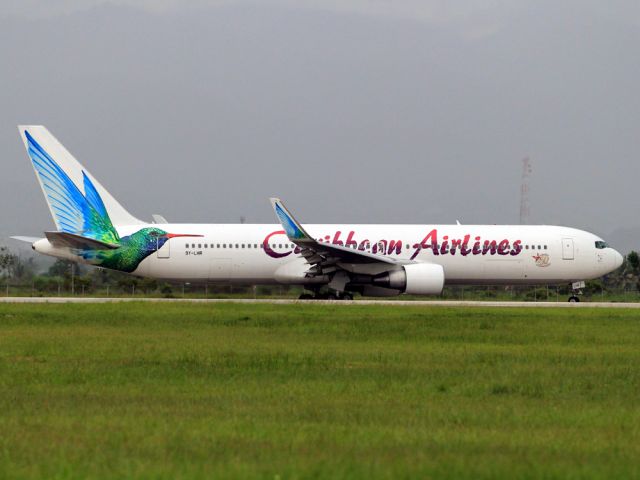 BOEING 767-200 (9Y-LHR)