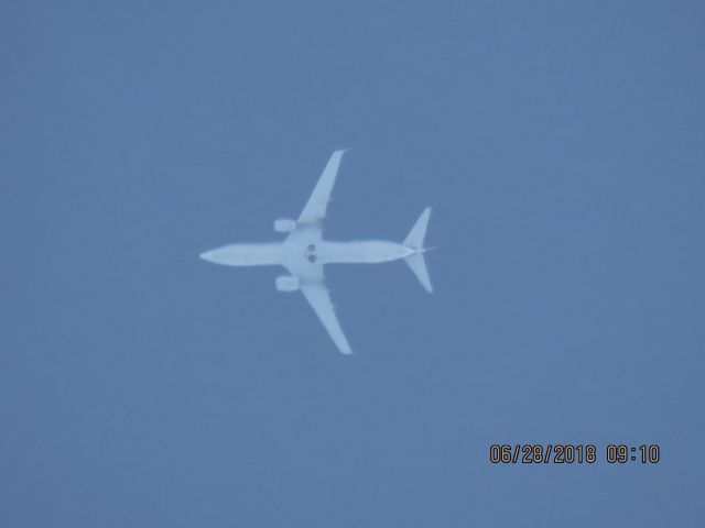 Boeing 737-800 (N952NN)