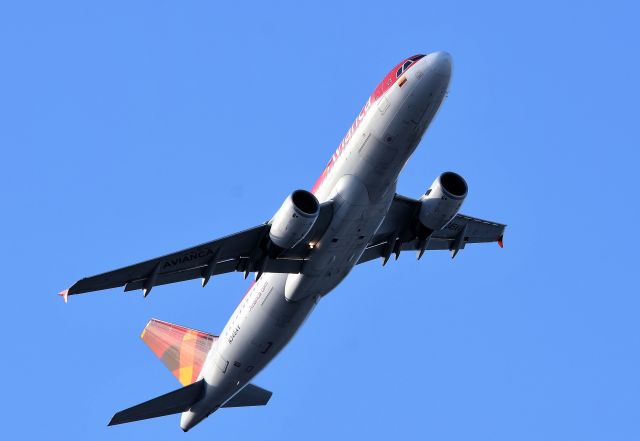 Airbus A320 (N345AV)