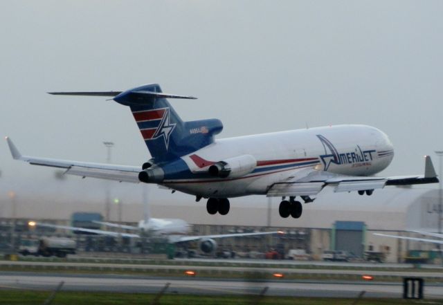 BOEING 727-200 (N495AJ)