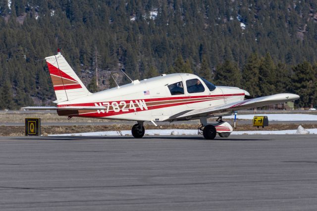 Piper Cherokee (N7824W)