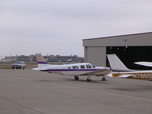 Piper Lance 2 (N8090T)