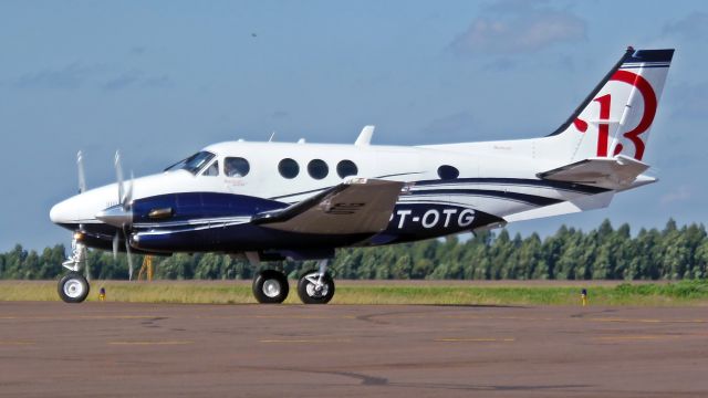 Beechcraft King Air 90 (PT-OTG)