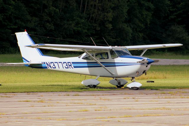 Cessna Skyhawk (N3773R)