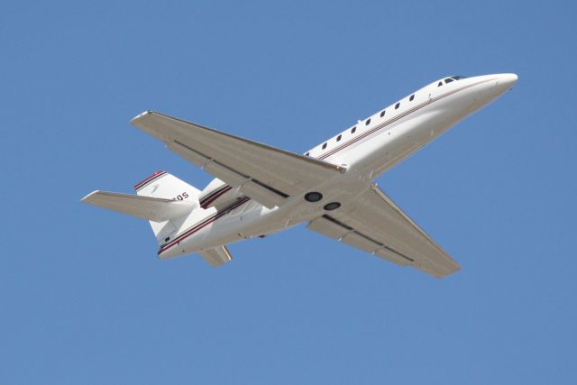 Cessna Citation Sovereign (N323QS) - Execjet Flight 323 (N323QS) departs Sarasota-Bradenton International Airport enroute to Houston-Hobby International Airport