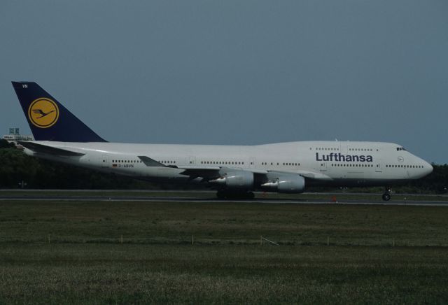 Boeing 747-400 (D-ABVN) - Departure at Narita Intl Airport Rwy16 on 1993/05/04