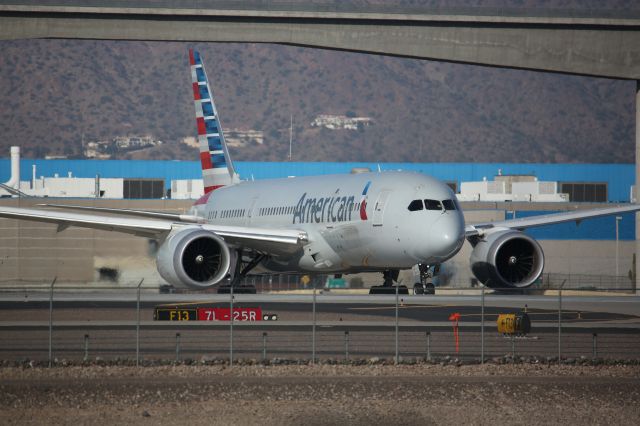 Boeing 787-8 (N806AA)