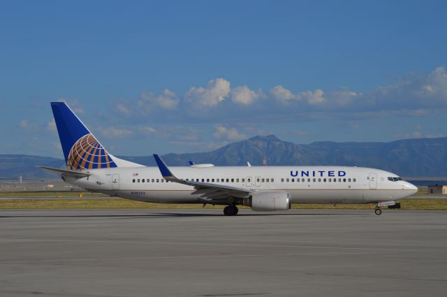 Boeing 737-800 (N18223) - Taken from the ABQ ramp.