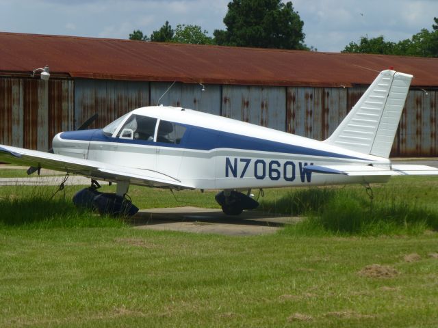 Piper Cherokee (N7060W)