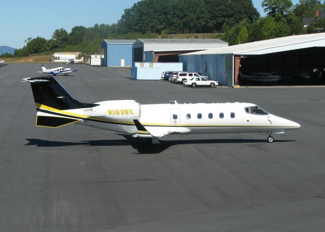 Learjet 60 (N183BX)