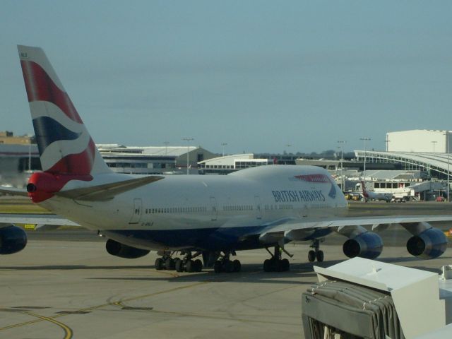 Boeing 747-400 (G-BNLS)