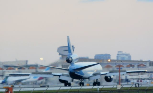 McDonnell Douglas DC-10 (CP-2791)