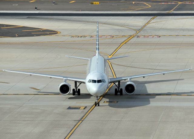 Airbus A321 (N189UW)