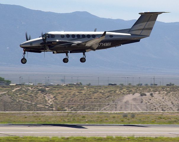 Beechcraft Super King Air 350 (N714MH)