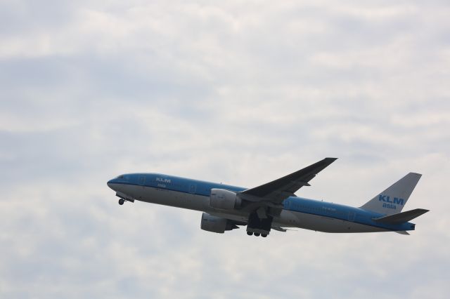 Boeing 777-200 (PH-BQN)