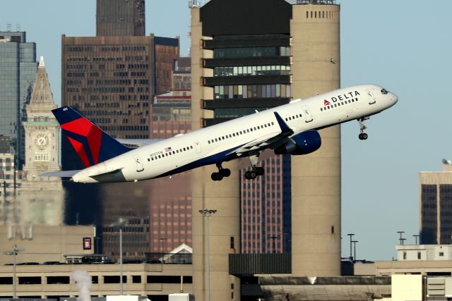 Boeing 757-200 (N707TW) - 'DL 536 early morning departure to Atlanta Hartsfield-Jackson International Airport